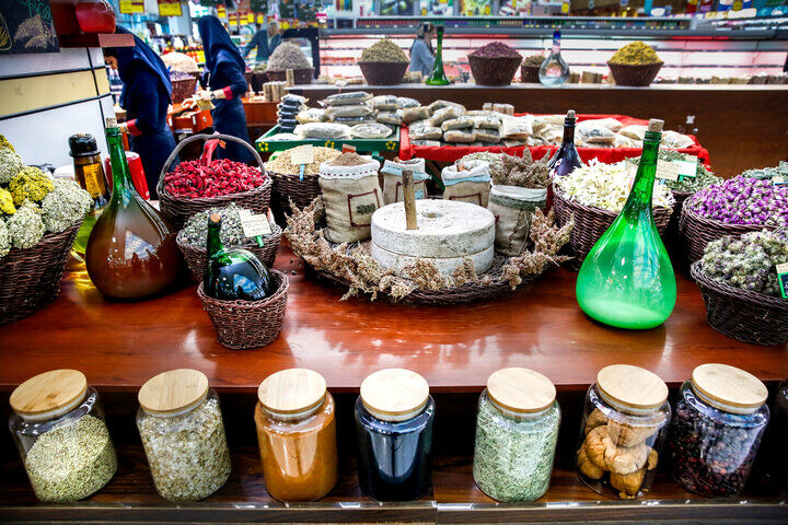 فروش داروهای گیاهی در عطاری ها ممنوع است فروش داروهای گیاهی در عطاری ها ممنوع است
