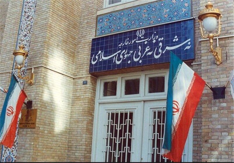 دوئل گفتمانها؛ چشم اندازهای پیشروی سیاست خارجی ایران/ چشم های نگران به انتخاب رییس جمهور آینده دوئل گفتمانها؛ چشم اندازهای پیشروی سیاست خارجی ایران/ چشم های نگران به انتخاب رییس جمهور آینده