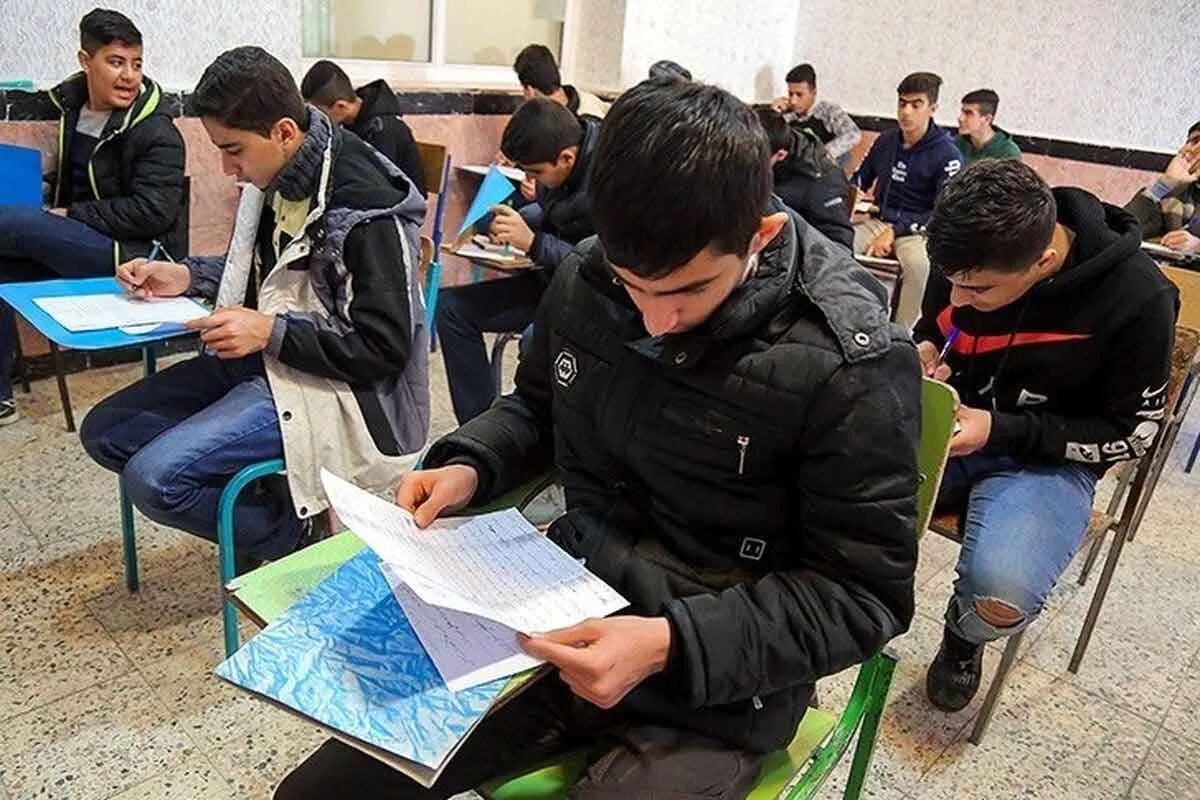 نتایج امتحانات نهایی دانشآموزان کی اعلام میشود؟ نتایج امتحانات نهایی دانشآموزان کی اعلام میشود؟