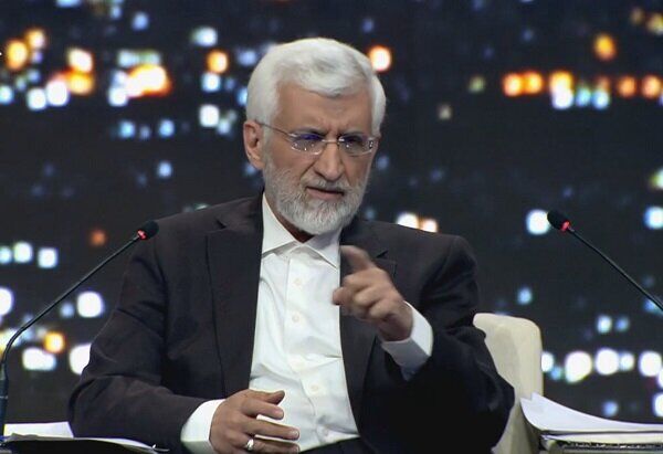 جلیلی: باید در مقابل با تحریم فعال باشید نه منفعل جلیلی: باید در مقابل با تحریم فعال باشید نه منفعل