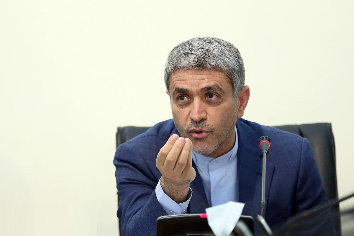 کسری بودجه دولت نباید از بازار سرمایه تامین شود/ پزشکیان اجازه فعالیت آزادانه به بورس را خواهد داد کسری بودجه دولت نباید از بازار سرمایه تامین شود/ پزشکیان اجازه فعالیت آزادانه به بورس را خواهد داد