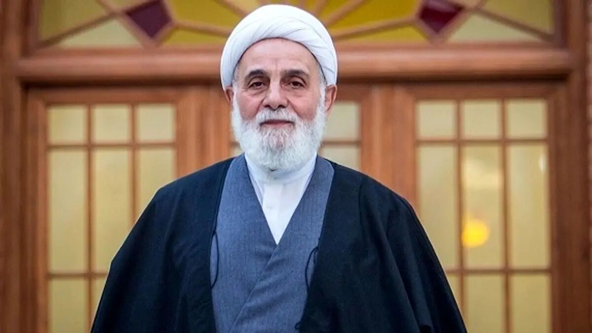 حضور ناطق نوری در صف رایدهندگان حسینیه ارشاد حضور ناطق نوری در صف رایدهندگان حسینیه ارشاد