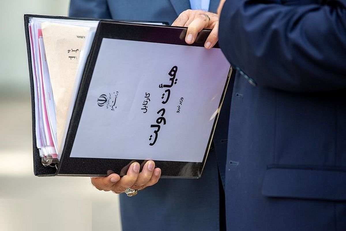 اقتصاد ایران، گرفتار زخم های مزمن/ طبیب دولت، برای فوریتهای اقتصادی دولت چهاردهم چه نسخه ای خواهد پیچید؟ اقتصاد ایران، گرفتار زخم های مزمن/ طبیب دولت، برای فوریتهای اقتصادی دولت چهاردهم چه نسخه ای خواهد پیچید؟