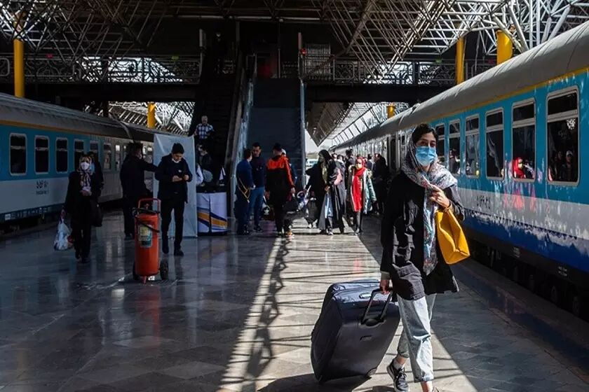 بلیط قطار داخلی برای خارجیها گران شد بلیط قطار داخلی برای خارجیها گران شد