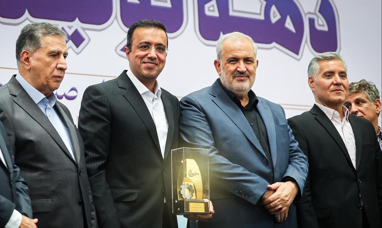 انتخاب گروه «تدبیر پرداز» بهعنوان شرکت نرمافزاری برتر در بازار سرمایه انتخاب گروه «تدبیر پرداز» بهعنوان شرکت نرمافزاری برتر در بازار سرمایه