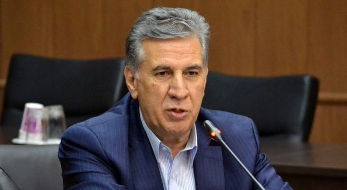 هیچ واحد تولیدی، قاچاقچی نیست / کارگران قبول نمیکنند که روز جمعه سرکار باشند هیچ واحد تولیدی، قاچاقچی نیست / کارگران قبول نمیکنند که روز جمعه سرکار باشند