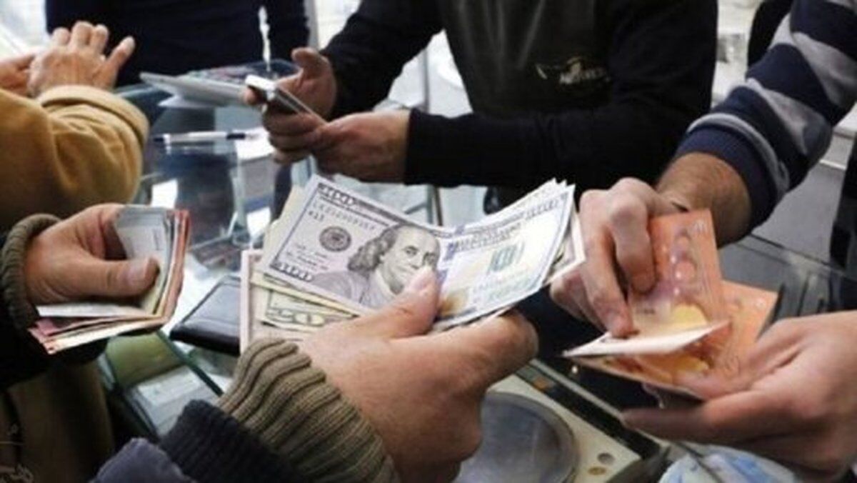 استپ قیمتی در بازارها/ خودرو بخریم یا طلا و ارز؟ استپ قیمتی در بازارها/ خودرو بخریم یا طلا و ارز؟