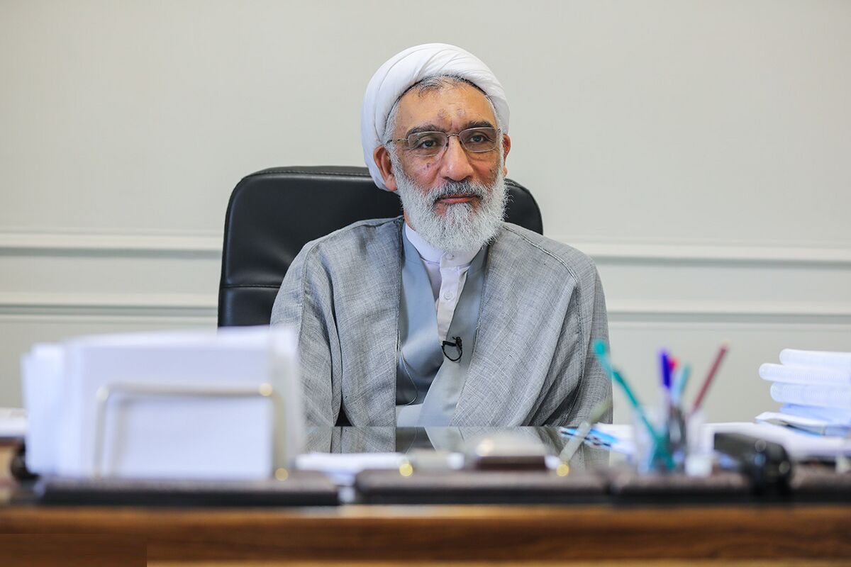 عکس دیدنی از مصطفی پورمحمدی در کنار خانوادهاش عکس دیدنی از مصطفی پورمحمدی در کنار خانوادهاش