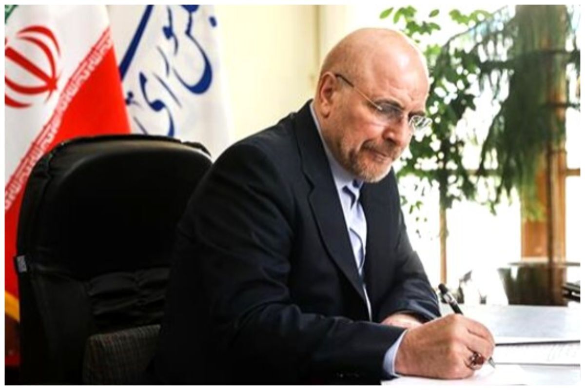 قالیباف وارد سنپترزبورگ شد قالیباف وارد سنپترزبورگ شد