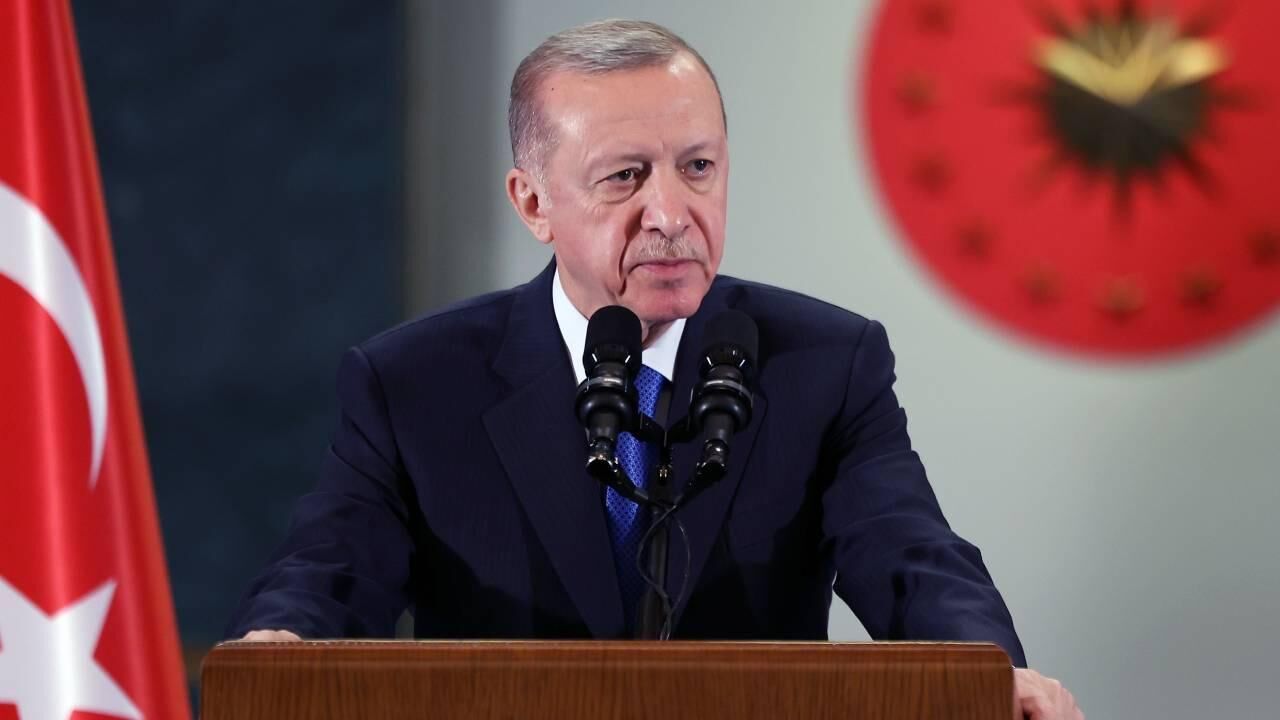اردوغان: آمریکا و ناتو آتش جنگ در اوکراین را شعلهور کردند اردوغان: آمریکا و ناتو آتش جنگ در اوکراین را شعلهور کردند