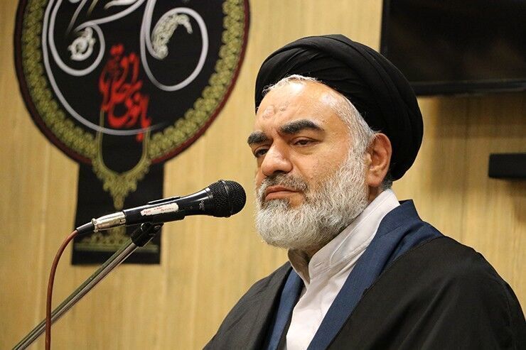 امام جمعه موقت اصفهان: شایستهسالاری در انتصاب مدیران مورد توجه باشد امام جمعه موقت اصفهان: شایستهسالاری در انتصاب مدیران مورد توجه باشد