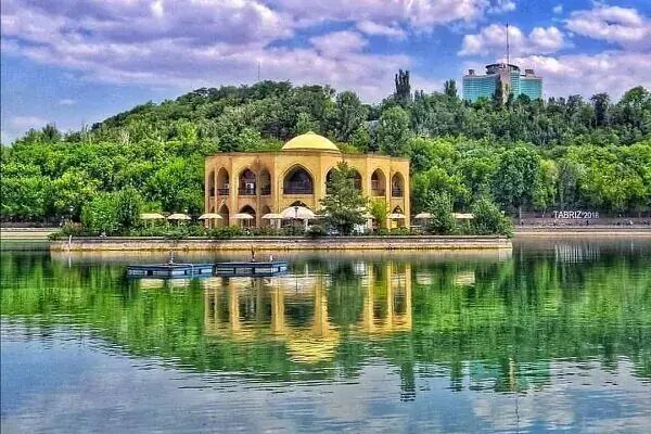 ۳ شب اقامت در هتلهای تبریز چند؟ + جدول قیمت ۳ شب اقامت در هتلهای تبریز چند؟ + جدول قیمت