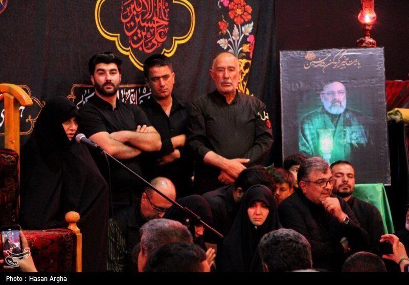 تصاویری از جمیله علم الهدی در حسینیه اعظم زنجان تصاویری از جمیله علم الهدی در حسینیه اعظم زنجان