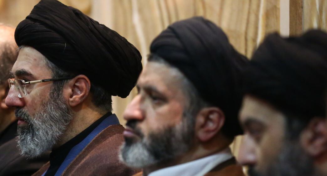 عکس جدید فرزندان رهبر انقلاب در یک قاب / رهبر انقلاب چند فرزند دختر دارند؟ عکس جدید فرزندان رهبر انقلاب در یک قاب / رهبر انقلاب چند فرزند دختر دارند؟