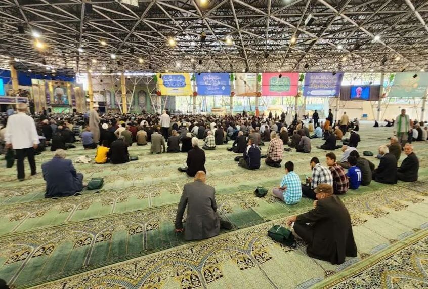 پشت پرده یک اتفاق در حاشیه نماز جمعه تهران پشت پرده یک اتفاق در حاشیه نماز جمعه تهران