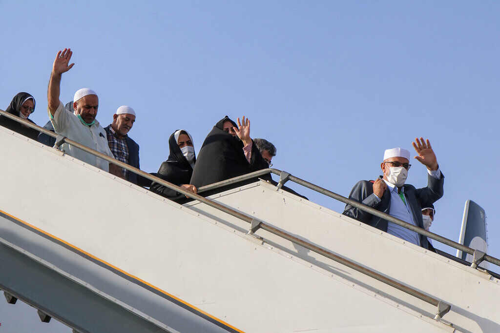 حجاج این چیزها را در چمدان نگذارند حجاج این چیزها را در چمدان نگذارند
