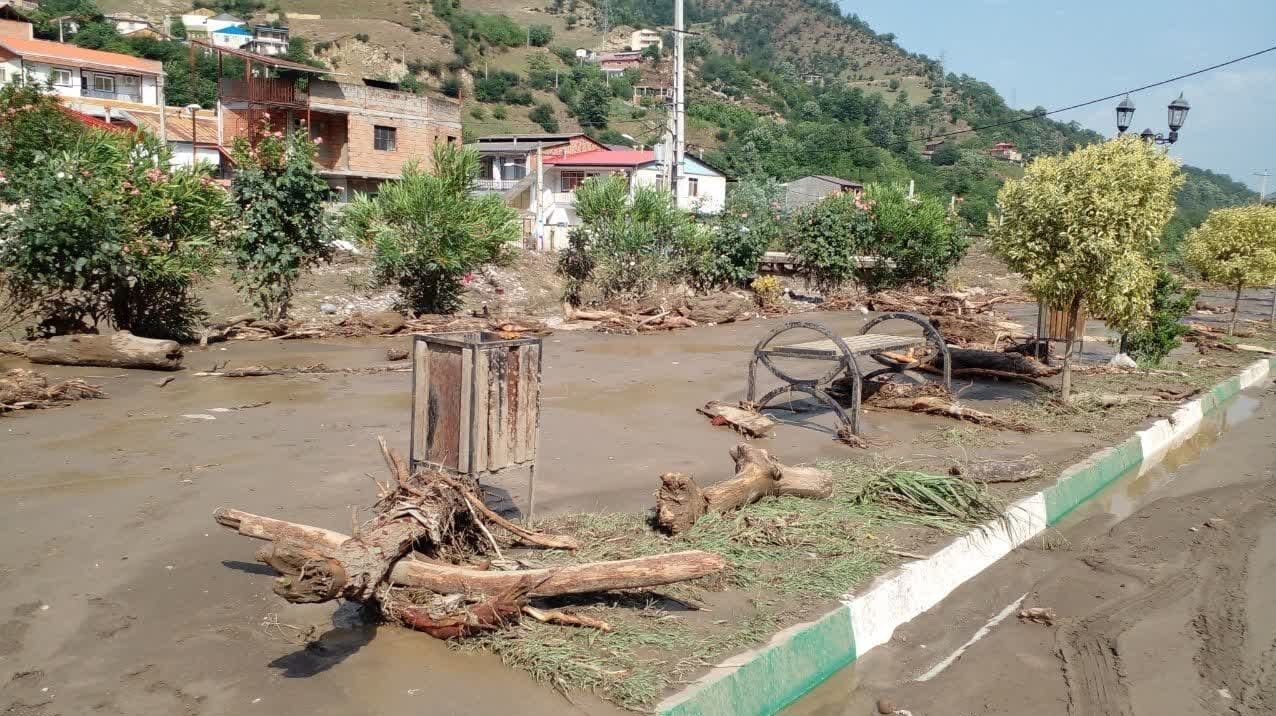 سیل در سوادکوه جان یک نفر را گرفت سیل در سوادکوه جان یک نفر را گرفت