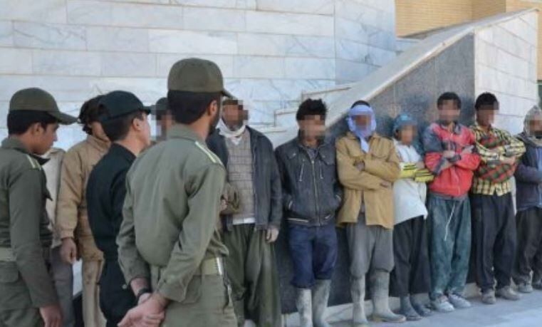 اخراج بیش از ۱۰۰۰ مهاجر افغان در ۲ روز! اخراج بیش از ۱۰۰۰ مهاجر افغان در ۲ روز!