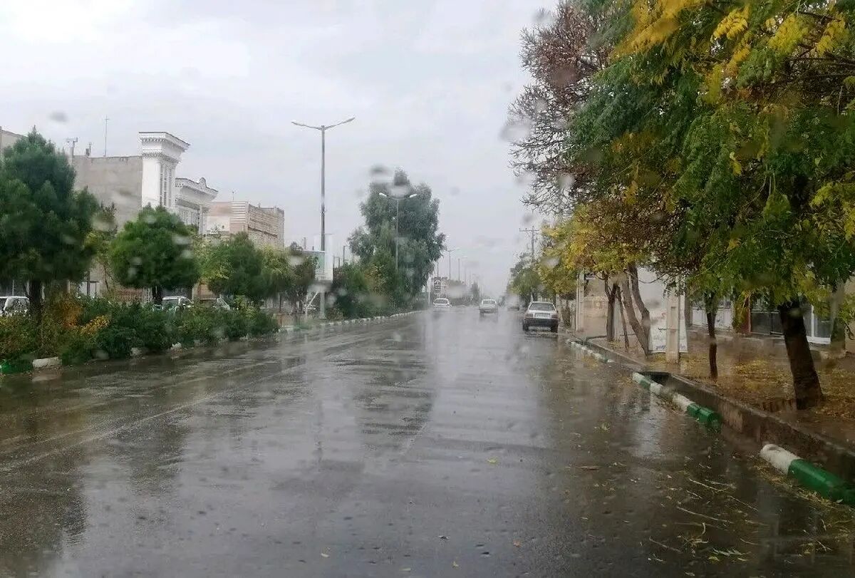 بارندگی در ۱۵ استان کشور / هوای تهران گرم میماند بارندگی در ۱۵ استان کشور / هوای تهران گرم میماند