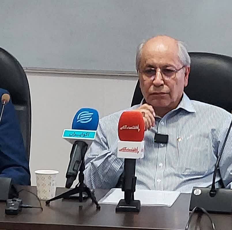 ناترازی مالی و محیط زیستی مهمترین چالش کشور/نباید از دولت چهاردهم توقع رشد اقتصادی داشت ناترازی مالی و محیط زیستی مهمترین چالش کشور/نباید از دولت چهاردهم توقع رشد اقتصادی داشت