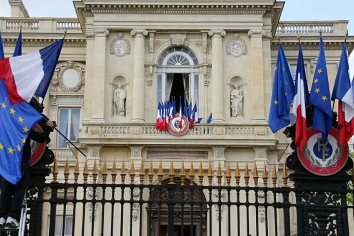 فرانسوی ها ایران را ترک کنند فرانسوی ها ایران را ترک کنند