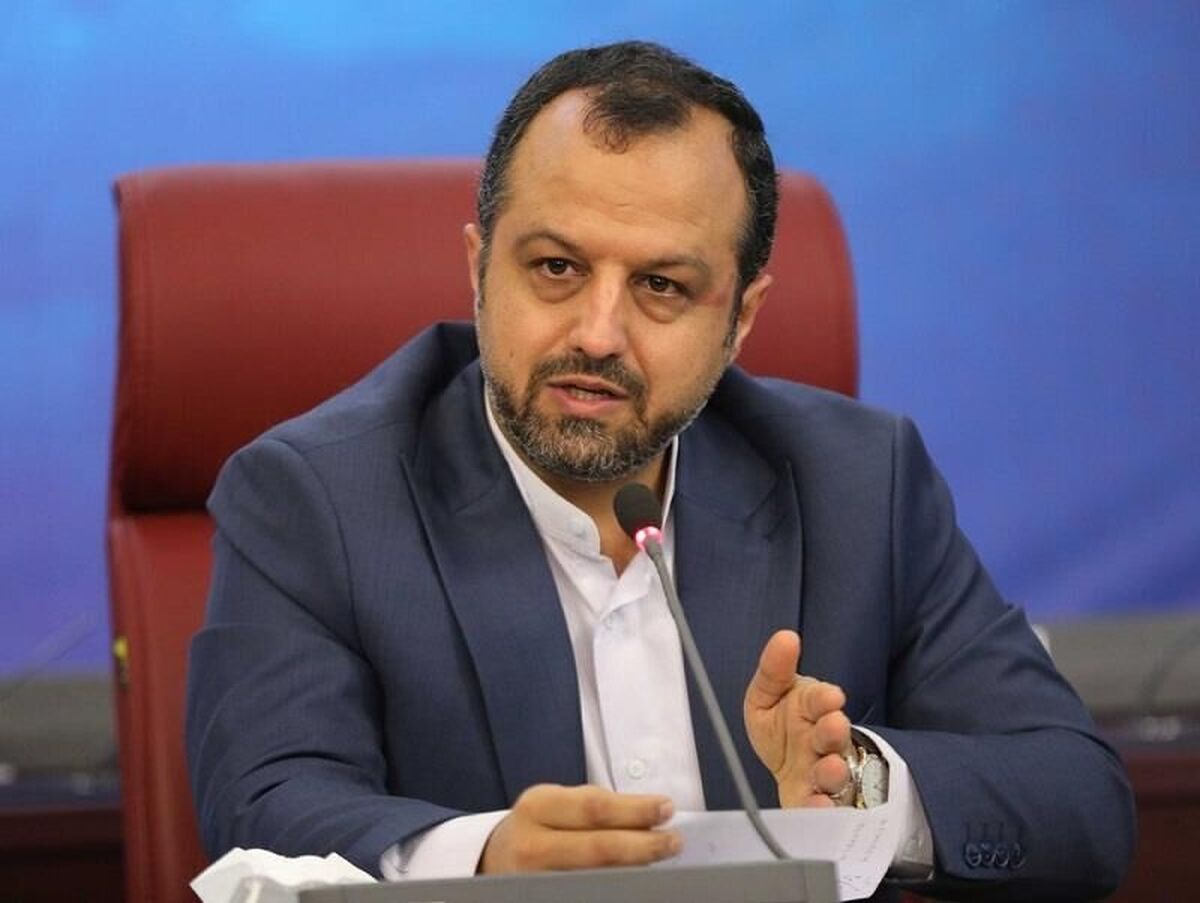 خزانه دولت خالی است؟ / ماجرای استخدامهای اتوبوسی در وزارت اقتصاد خزانه دولت خالی است؟ / ماجرای استخدامهای اتوبوسی در وزارت اقتصاد