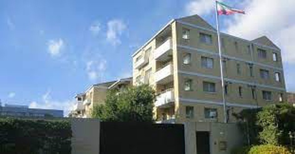 سفارت ایران در بیروت: دستی که به سوی لبنان دراز شود قطع خواهد شد سفارت ایران در بیروت: دستی که به سوی لبنان دراز شود قطع خواهد شد