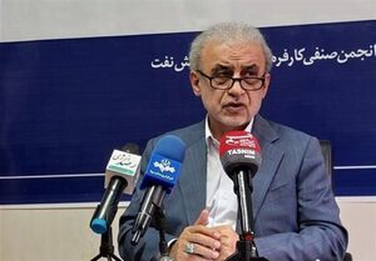 قیمت بنزین وارداتی لیتری چند؟ قیمت بنزین وارداتی لیتری چند؟
