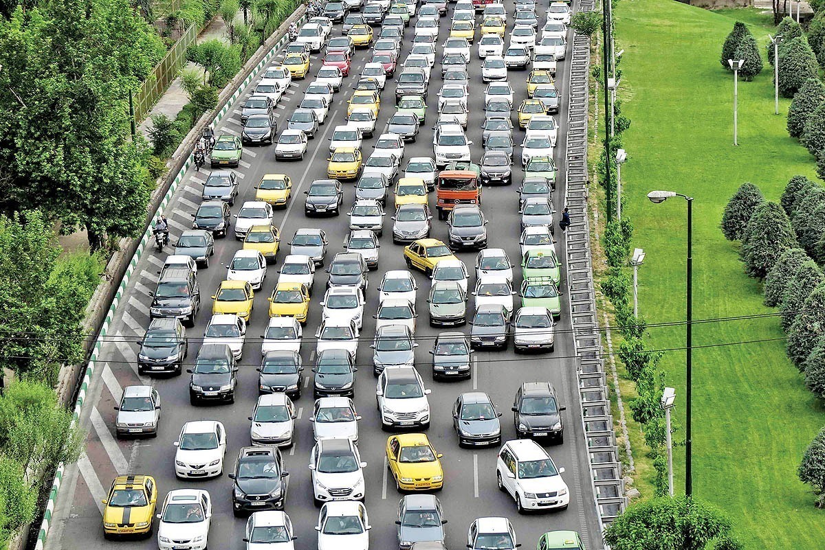 افزایش حجم ترافیک سنگین در محورهای شمالی افزایش حجم ترافیک سنگین در محورهای شمالی