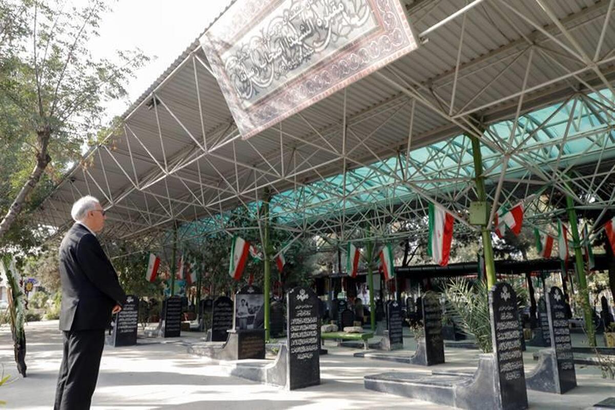شهدای والامقام رسانه؛ مجاهدان راه صداقت و قلم شهدای والامقام رسانه؛ مجاهدان راه صداقت و قلم