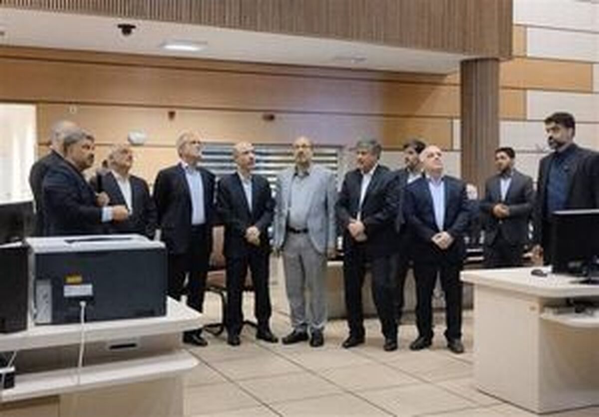 بازدید پزشکیان از مرکز دیسپاچینگ برق + عکس بازدید پزشکیان از مرکز دیسپاچینگ برق + عکس