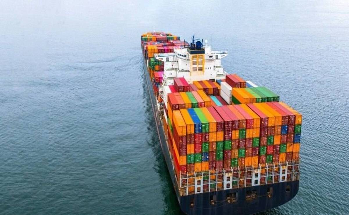 ممنوعیت واردات ۲۵۰۰ قلم کالا، سیاست غلطی است/ دولت چهاردهم واردات را به متخصص کار بسپرد ممنوعیت واردات ۲۵۰۰ قلم کالا، سیاست غلطی است/ دولت چهاردهم واردات را به متخصص کار بسپرد