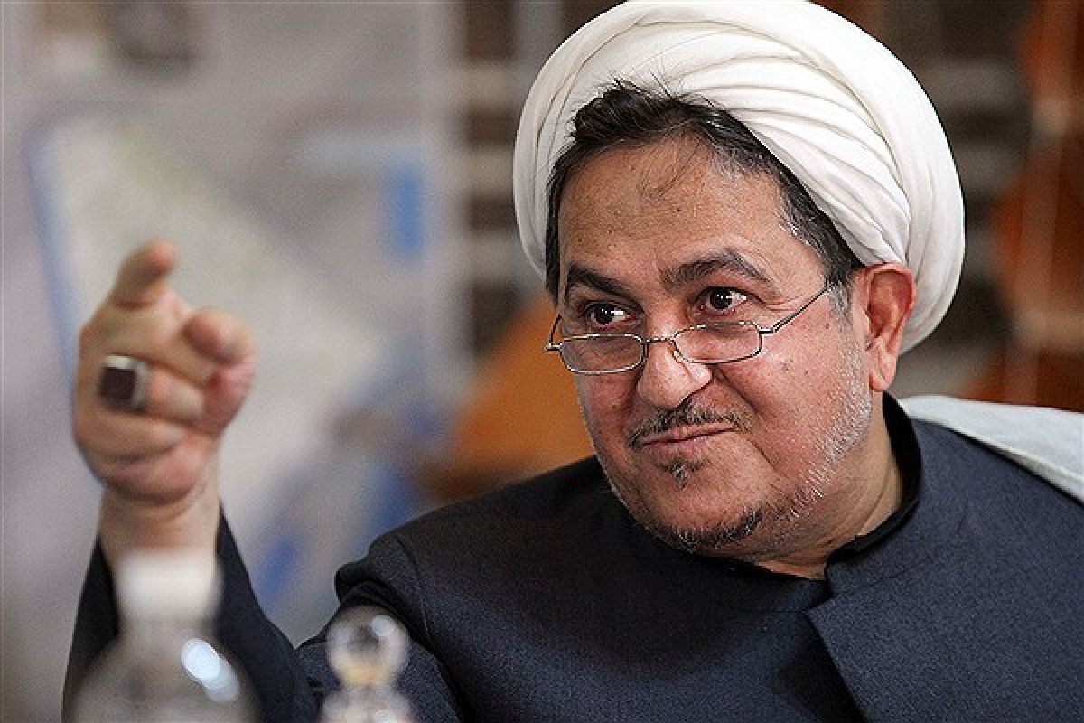 تیپ متفاوت روحانی سابق سوژه شد + عکس تیپ متفاوت روحانی سابق سوژه شد + عکس