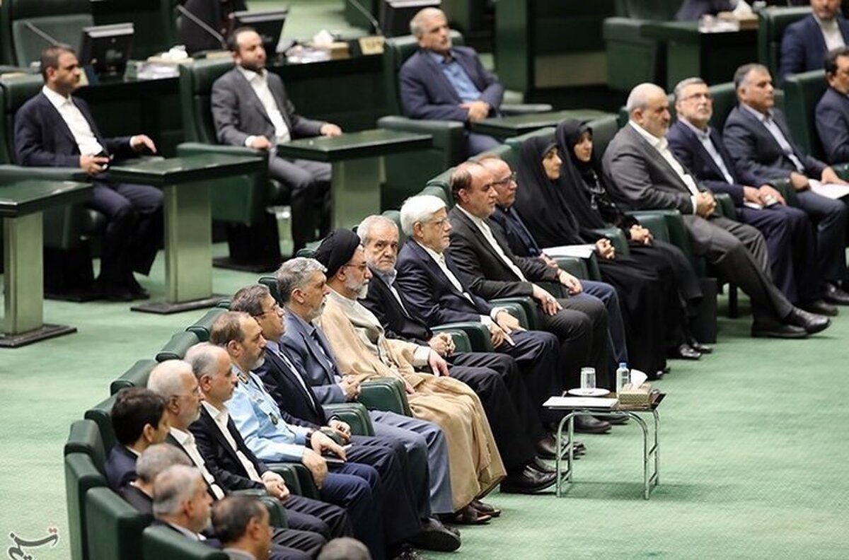 آغاز رأیگیری مجلس برای ۱۹ وزیر پیشنهادی پزشکیان آغاز رأیگیری مجلس برای ۱۹ وزیر پیشنهادی پزشکیان
