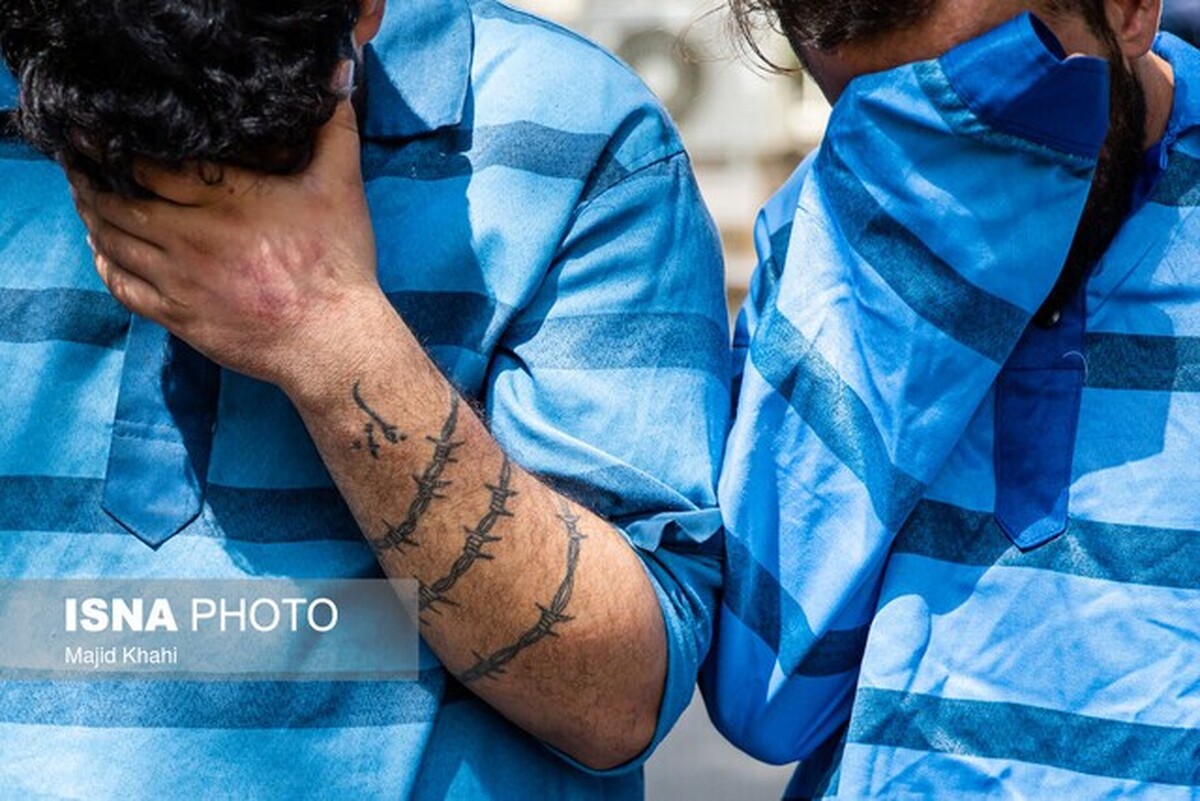 سرقت و اخاذی از ۱۵ راننده تاکسی با آبمیوه مسموم سرقت و اخاذی از ۱۵ راننده تاکسی با آبمیوه مسموم