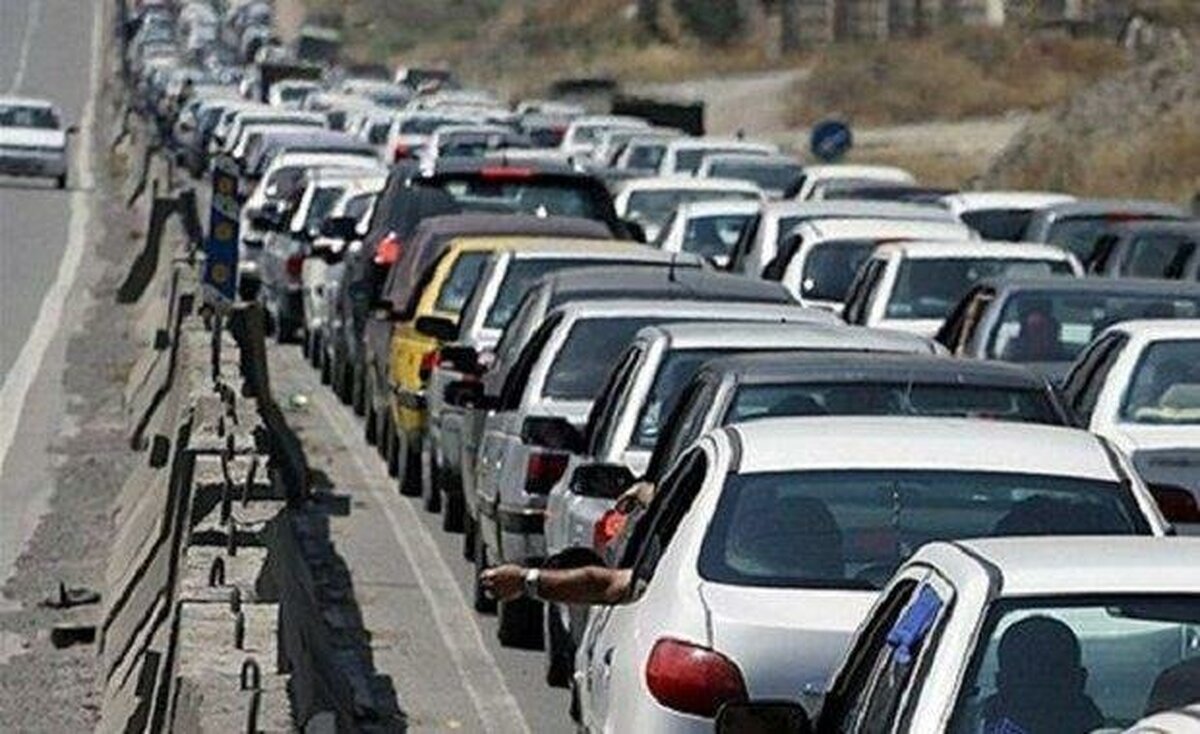 ترافیک پرحجم در محورهای چالوس، هراز و آزادراه قزوین - رشت ترافیک پرحجم در محورهای چالوس، هراز و آزادراه قزوین - رشت