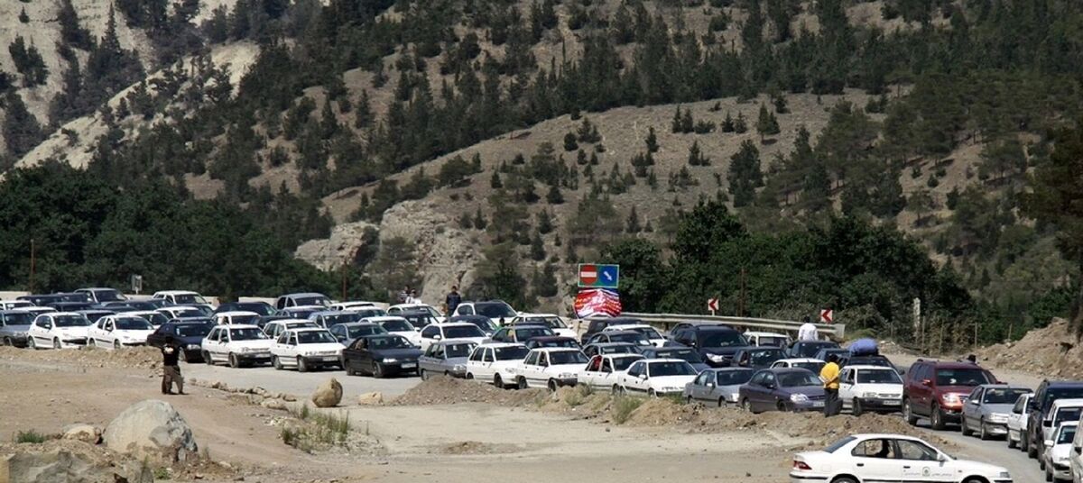 هجوم سنگین مسافران به گیلان/ محدودیتهای ترافیکی شروع شد هجوم سنگین مسافران به گیلان/ محدودیتهای ترافیکی شروع شد