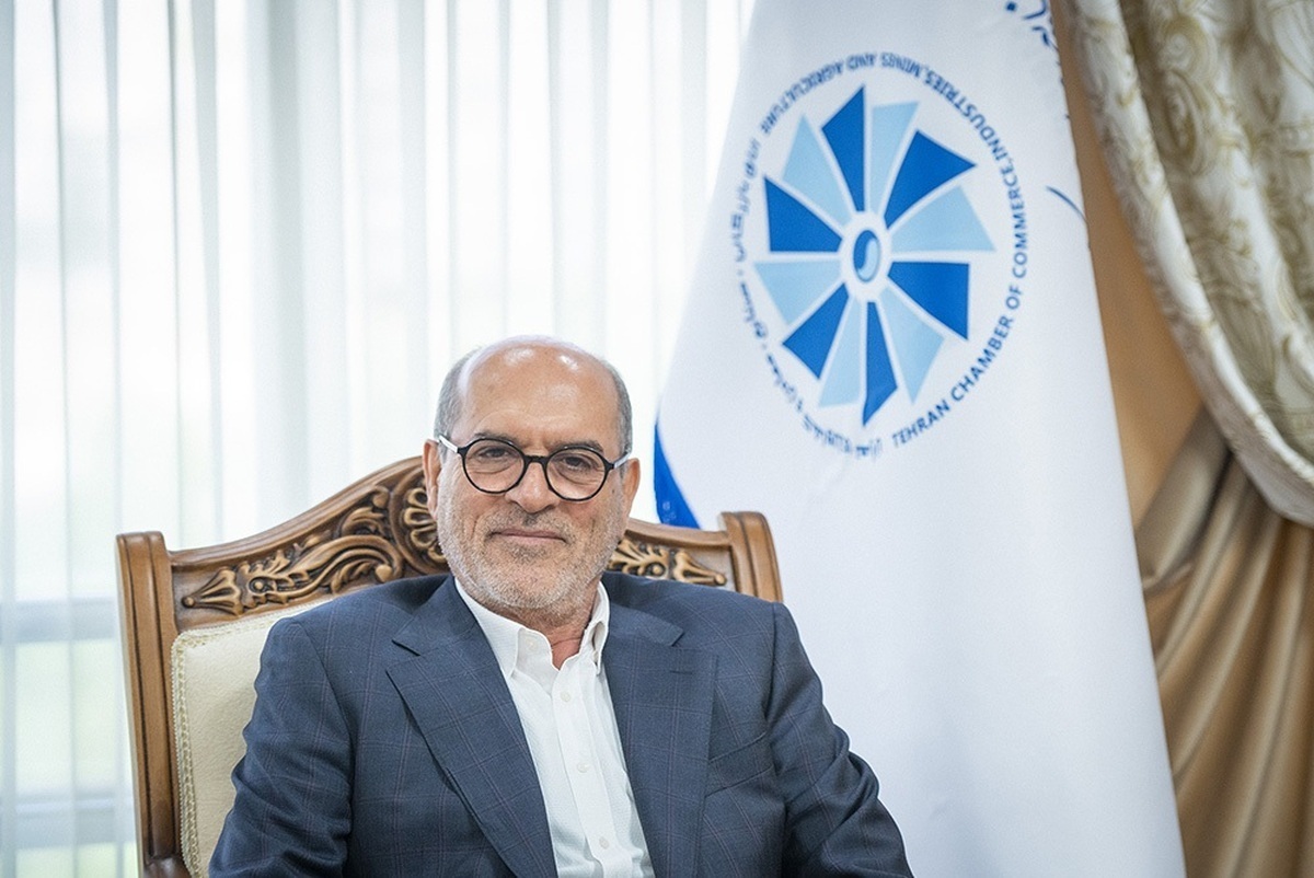 بازگرداندن صندلی نماینده بخش خصوصی در بانک مرکزی/ دو نفر از چهار اقتصاددان را اتاق بازرگانی معرفی کند بازگرداندن صندلی نماینده بخش خصوصی در بانک مرکزی/ دو نفر از چهار اقتصاددان را اتاق بازرگانی معرفی کند