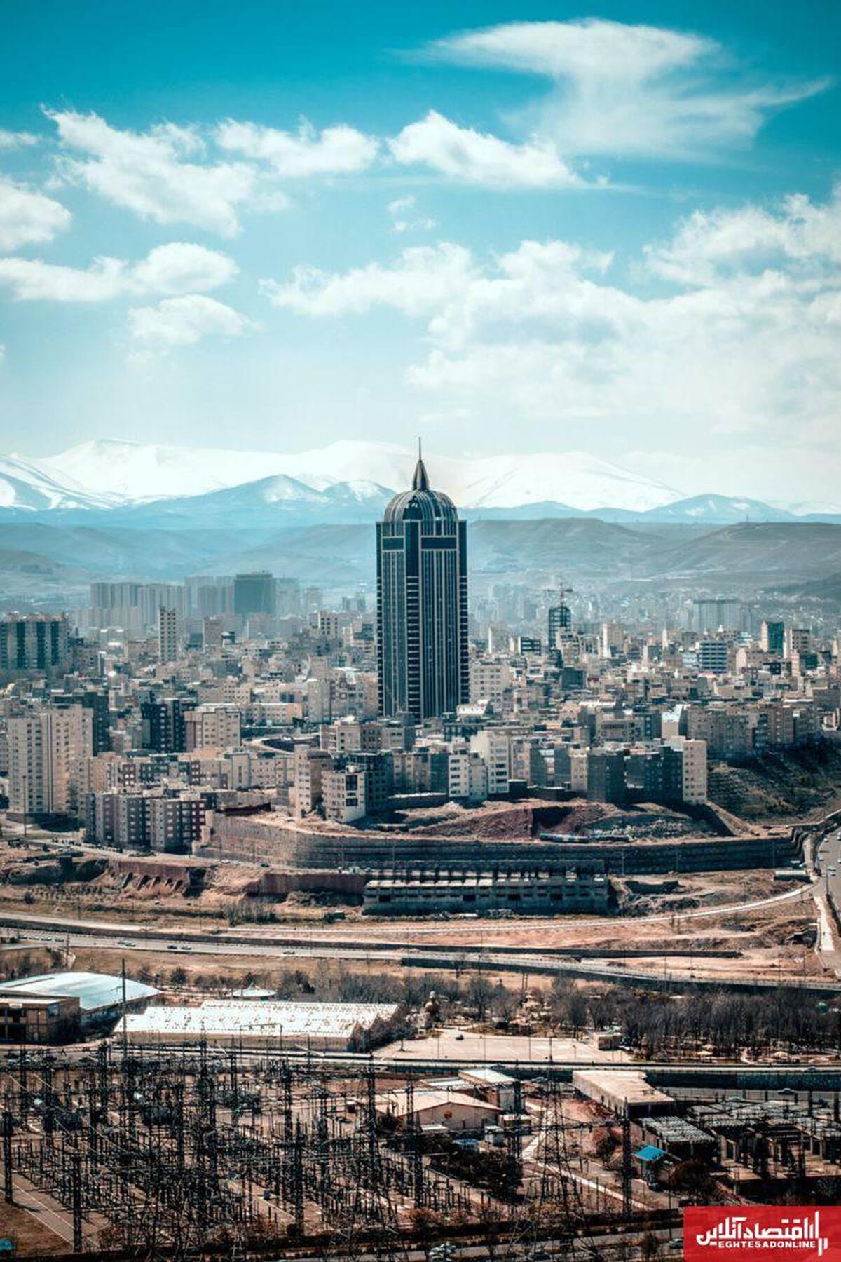 تحقق ارتقای سطح نظارتی و کیفی خدمات شهرداری تبریز با سامانه الکترونیکی تحقق ارتقای سطح نظارتی و کیفی خدمات شهرداری تبریز با سامانه الکترونیکی