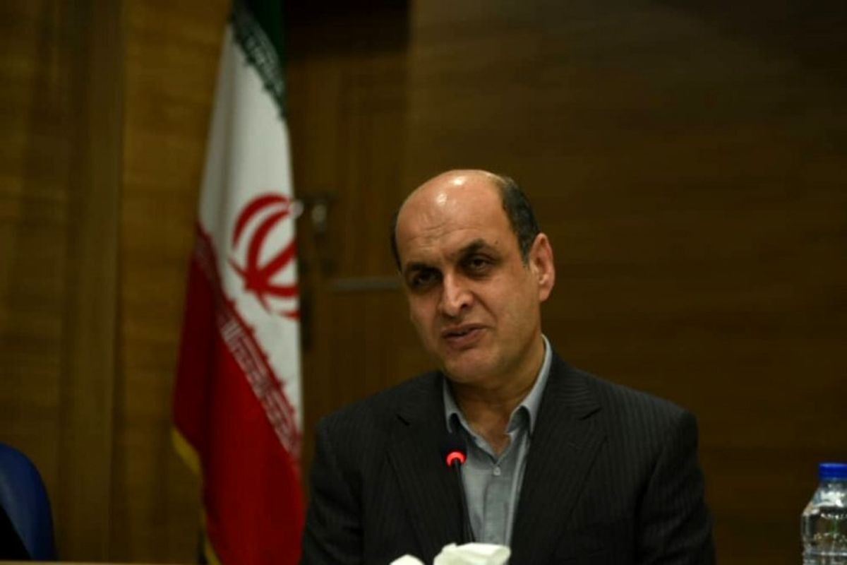 رییس سازمان بورس تخلف کرده است/ باید سفرههای جداگانه جمع شود رییس سازمان بورس تخلف کرده است/ باید سفرههای جداگانه جمع شود