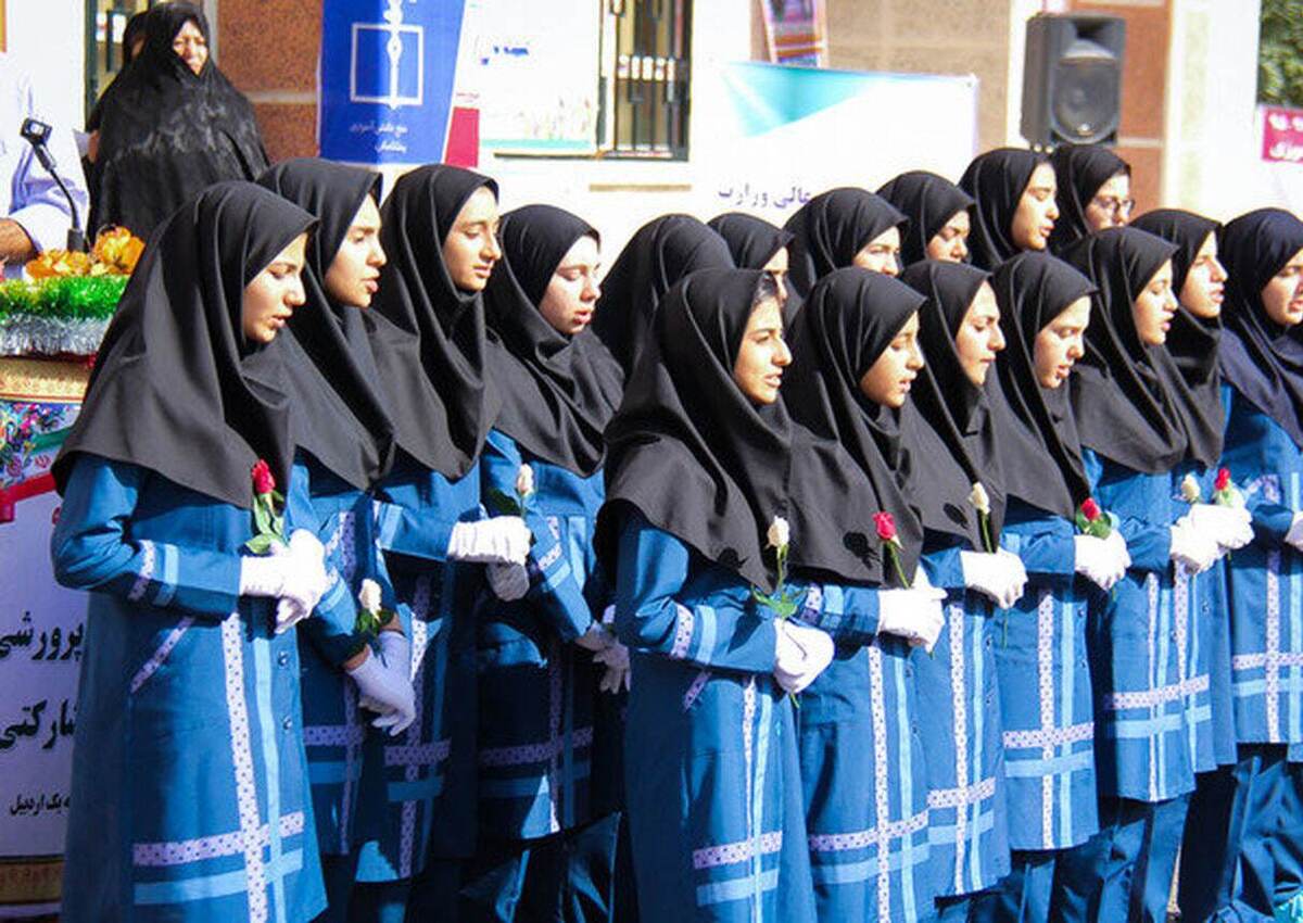 دوخت لباس فرم مدارس با پارچه ملحفهای! دوخت لباس فرم مدارس با پارچه ملحفهای!