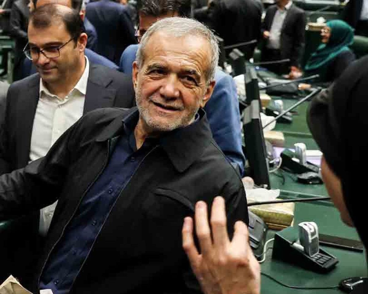 حضور سرزده رئیس جمهور در مجلس حضور سرزده رئیس جمهور در مجلس