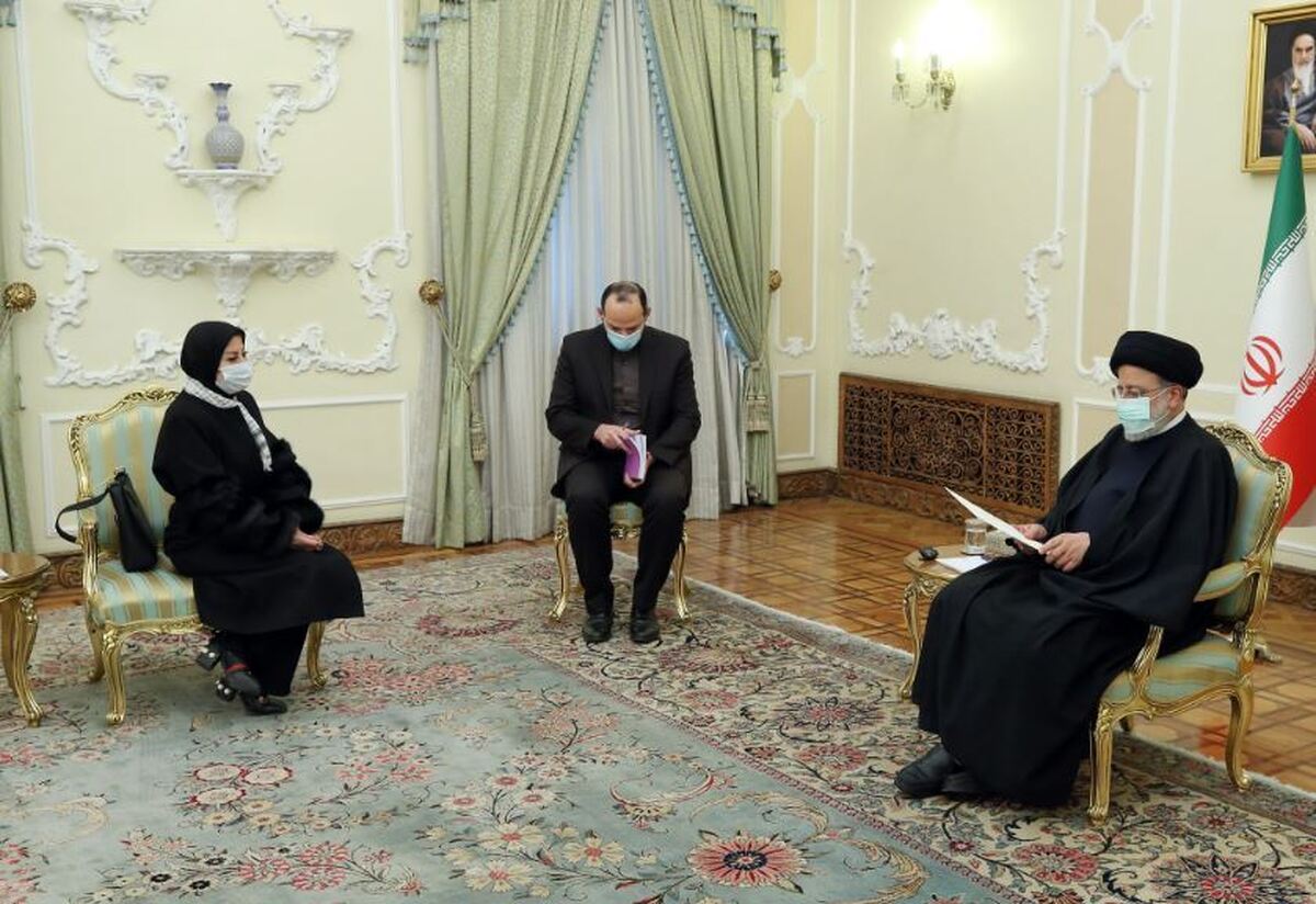 ابراهیم رئیسی هم پیجر داشت؟ / تصویری واضح از دستگاهی که ادعا میشود پیجر است! ابراهیم رئیسی هم پیجر داشت؟ / تصویری واضح از دستگاهی که ادعا میشود پیجر است!