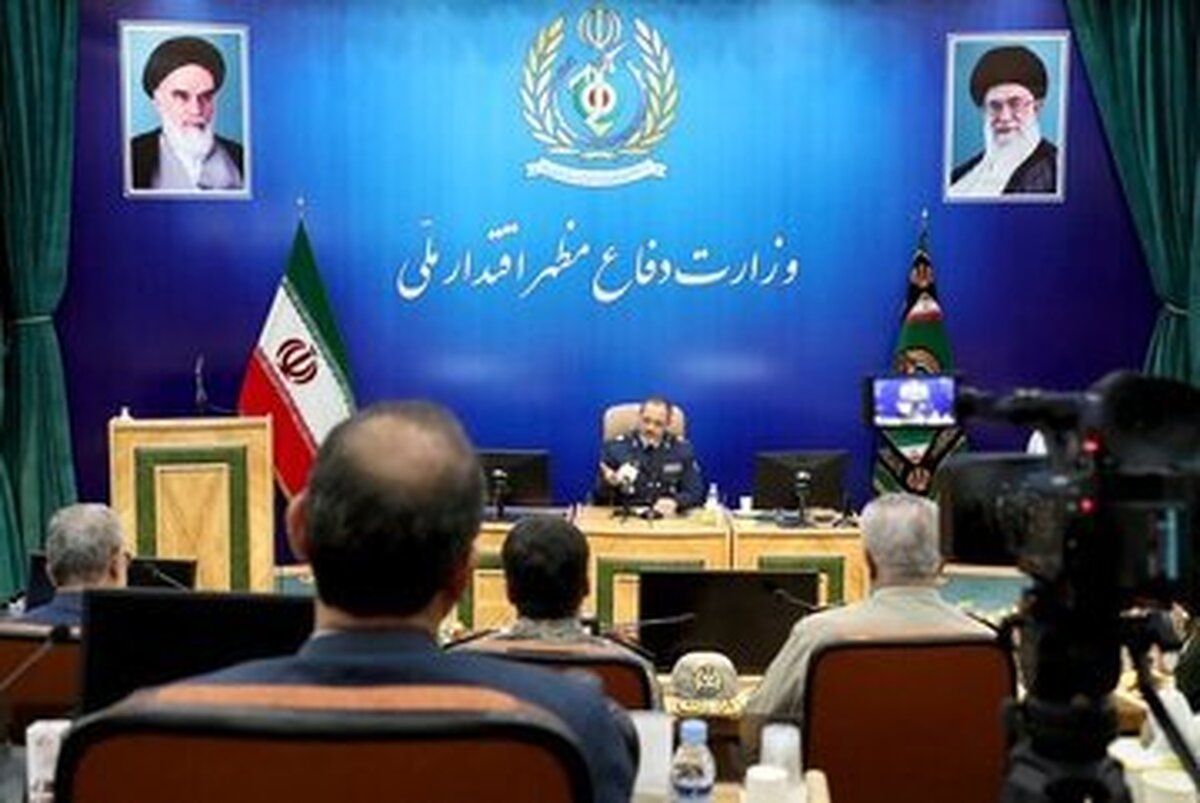 اولین نشست امیر نصیرزاده با معاونان خود/ رأی بالای مجلس به وزیر دفاع به چه معنا است؟ اولین نشست امیر نصیرزاده با معاونان خود/ رأی بالای مجلس به وزیر دفاع به چه معنا است؟