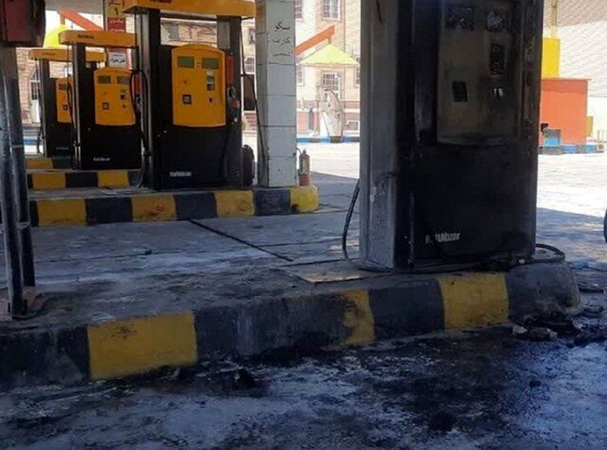 انفجار پمپبنزین در خیابان ولیعصر/ علت چه بود؟ انفجار پمپبنزین در خیابان ولیعصر/ علت چه بود؟