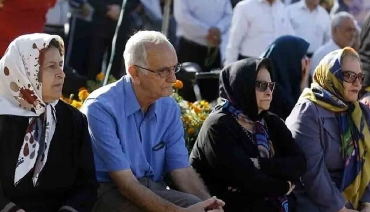 بازنشستگان بخوانند / همسان سازی حقوق بازنشستگان کارگری لغو شد؟ بازنشستگان بخوانند / همسان سازی حقوق بازنشستگان کارگری لغو شد؟