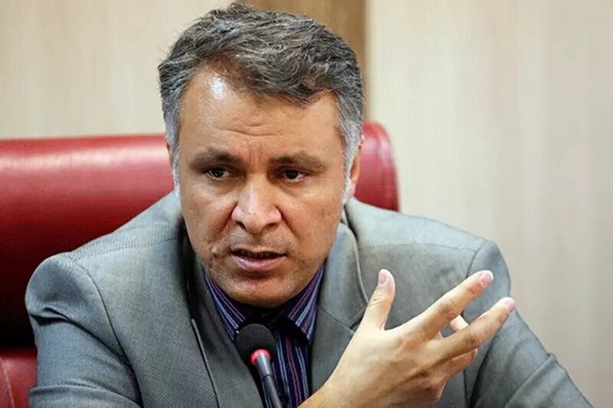 واکنش فاضلی به حضور جنجالی پسر عارف در جلسات دولت/ آبرو پیش مردم گرو نگذاشتیم که امثال پسر آقای عارف در دولت جولان بدهند! واکنش فاضلی به حضور جنجالی پسر عارف در جلسات دولت/ آبرو پیش مردم گرو نگذاشتیم که امثال پسر آقای عارف در دولت جولان بدهند!