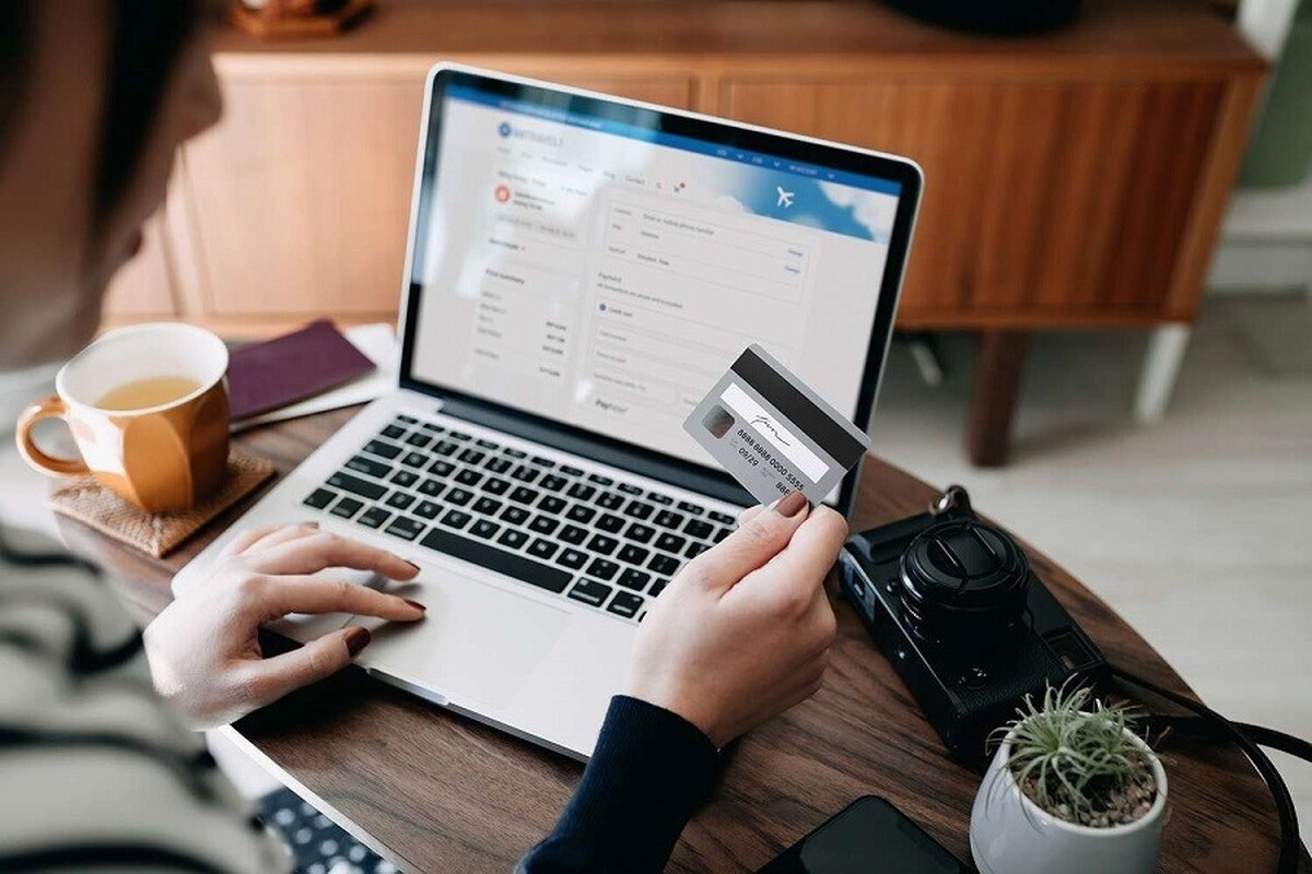 قبل از سفر حتماً قیمت بلیط هواپیما از سایتهای مختلف را در سفرمارکت چک کنید قبل از سفر حتماً قیمت بلیط هواپیما از سایتهای مختلف را در سفرمارکت چک کنید