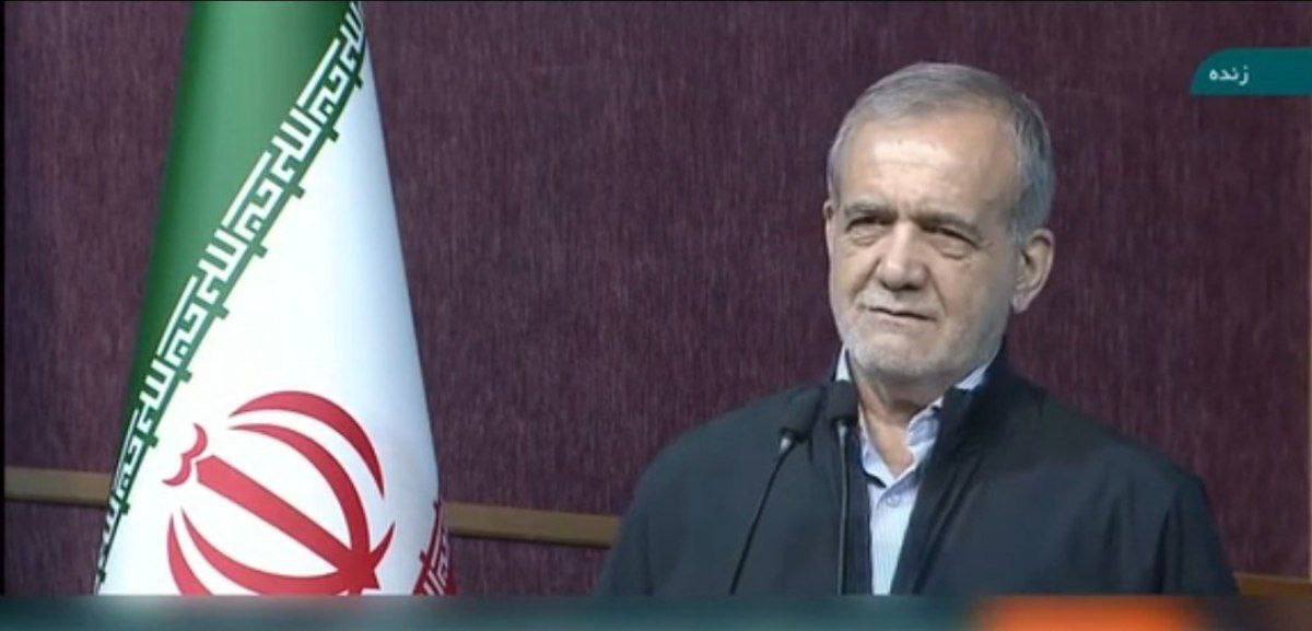 پزشکیان: از زمانی که بر سر کار آمدهایم، در منطقه حادثه پشت سر حادثه است پزشکیان: از زمانی که بر سر کار آمدهایم، در منطقه حادثه پشت سر حادثه است