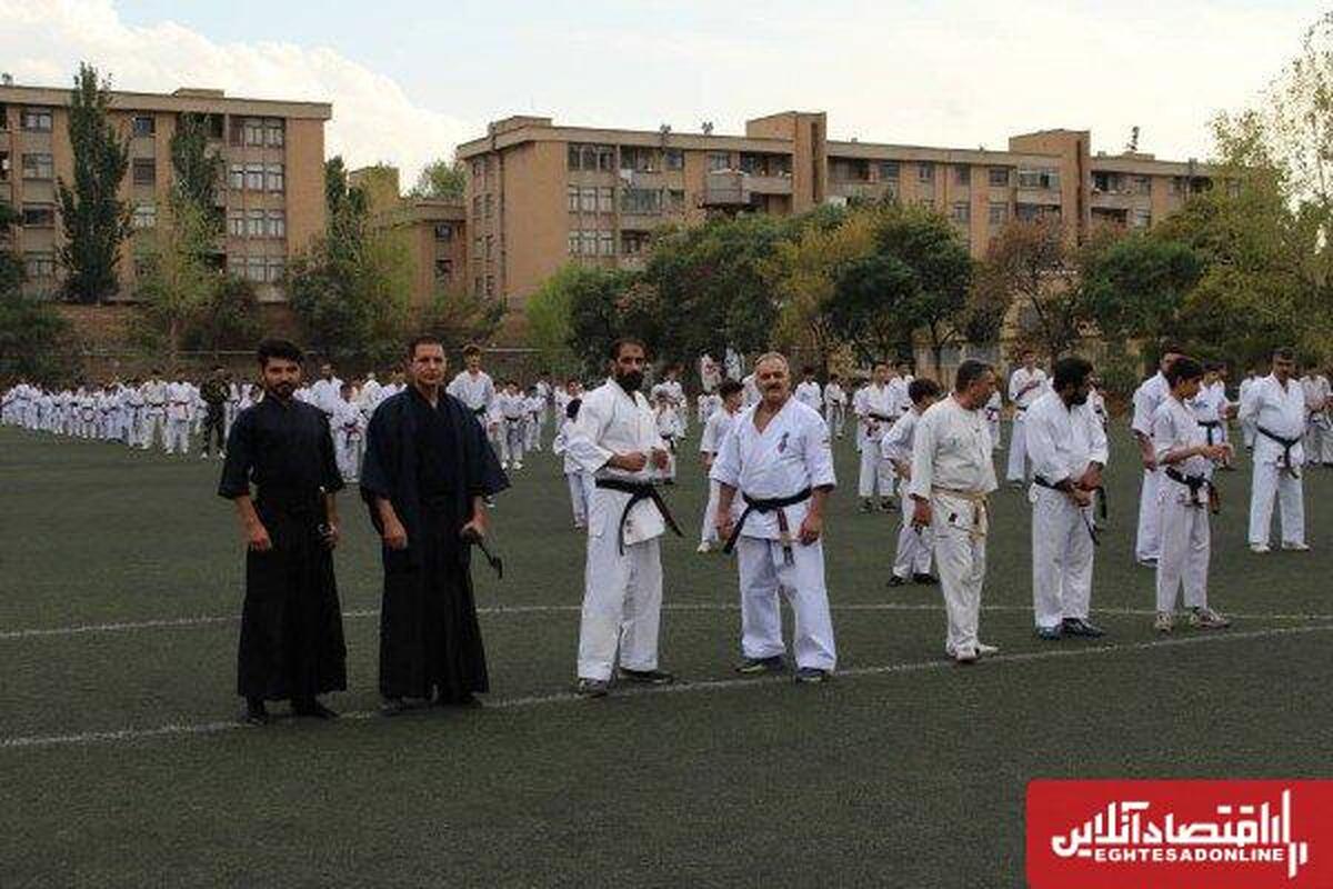 همایش رزمیکاران تبریزی به مناسبت هفته دفاع مقدس برگزار شد همایش رزمیکاران تبریزی به مناسبت هفته دفاع مقدس برگزار شد